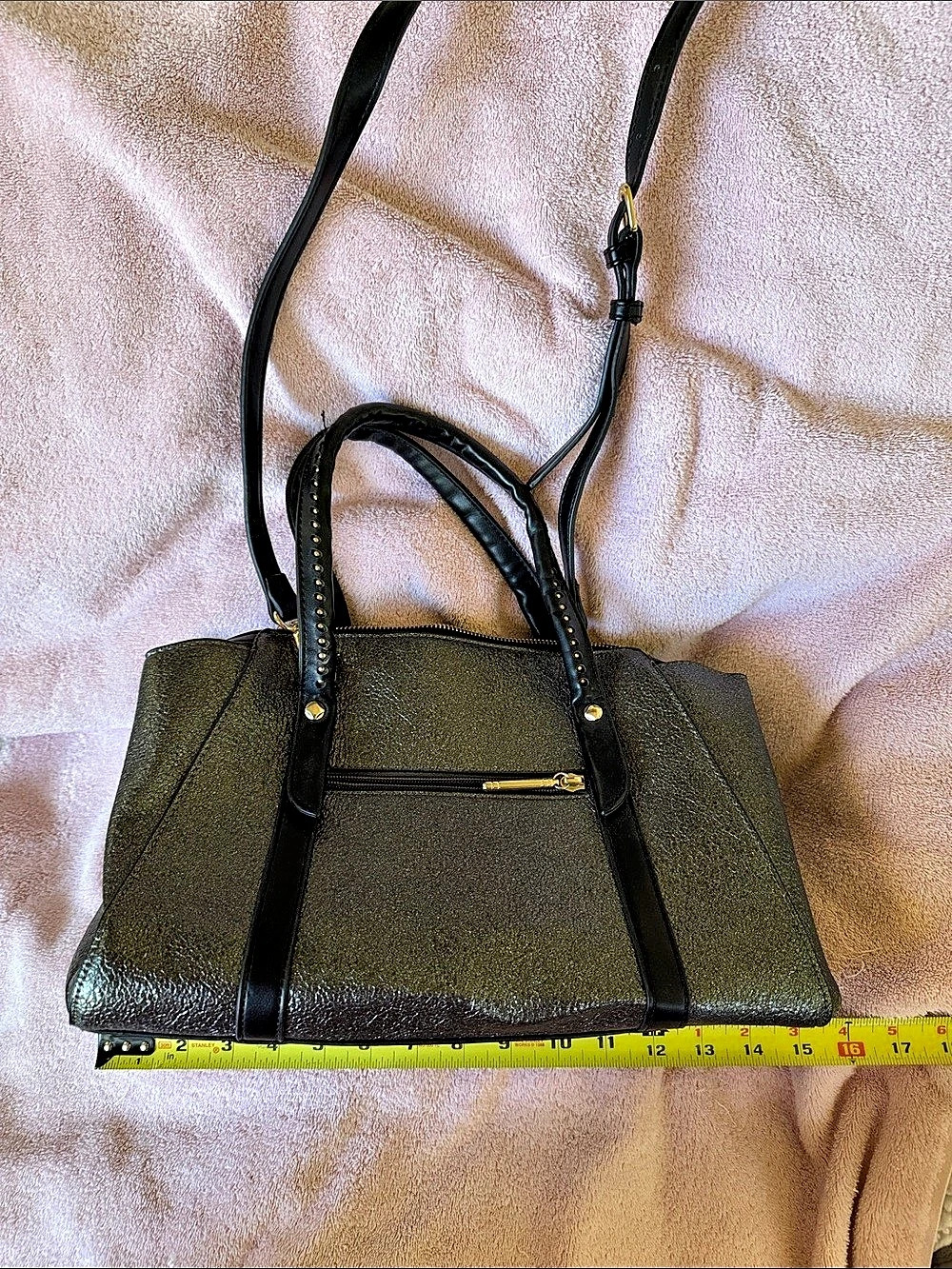 Sondra Roberts Green & Black Shoulder Bag